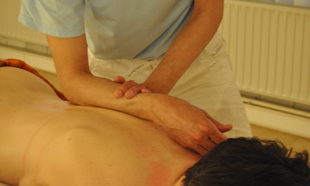 Freehands Massage©, vol en stevig.
